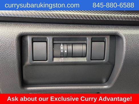 Used 2025 Subaru Crosstrek 2.5i Premium AWD/4WD image 25