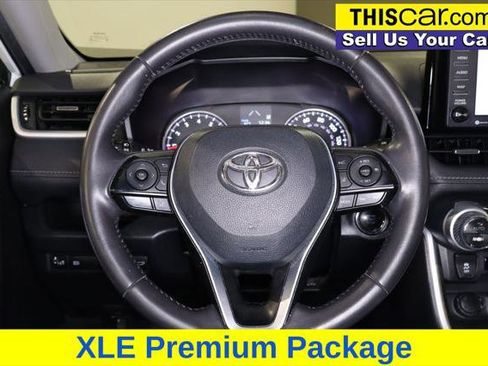 Used 2020 Toyota RAV4 XLE Premium image 11