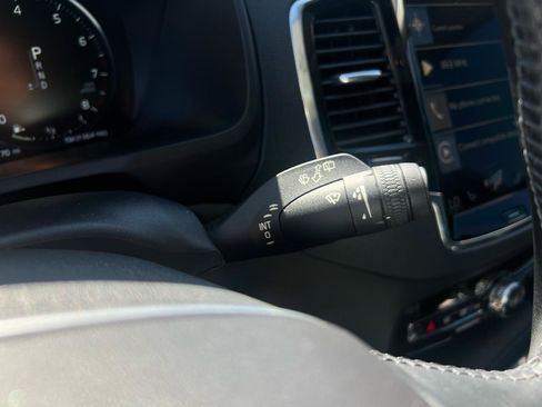 Used 2018 Volvo XC90 T5 Momentum w/ Convenience Package image 36