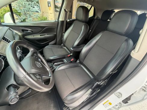 Used 2020 Buick Encore Preferred w/ Safety Package AWD/4WD image 17