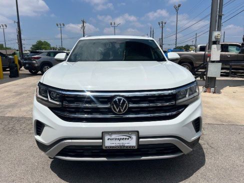 Used 2022 Volkswagen Atlas Cross Sport SE FWD image 4