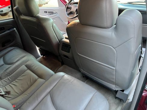 Used 2004 Chevrolet Tahoe LT w/ LT Preferred Equipment Group image 20