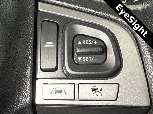 Used 2017 Subaru Forester 2.5i Premium image 24