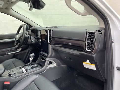 New 2025 Ford Ranger Lariat w/ FX4 Off-Road Package image 31