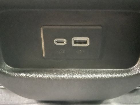 Certified 2025 Cadillac XT5 Premium Luxury image 25