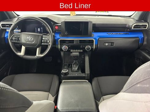 Used 2025 Toyota Tacoma TRD Off-Road AWD/4WD image 6