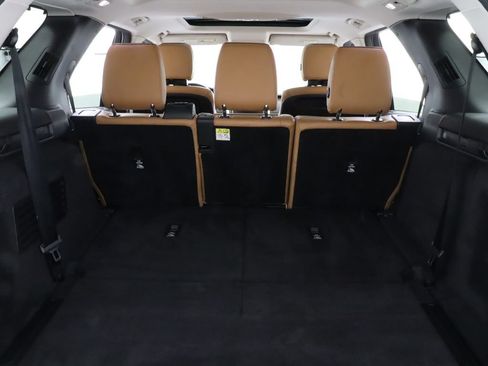 Used 2019 Land Rover Discovery HSE AWD/4WD image 37