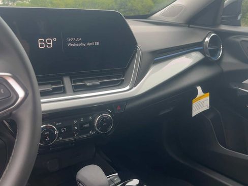 New 2026 Chevrolet Trax LT FWD image 4