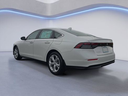 New 2025 Honda Accord LX image 3