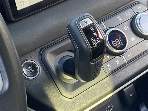 Used 2021 Land Rover Defender 110 SE image 16