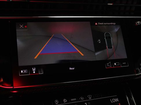 Used 2022 Audi SQ8 Prestige image 19