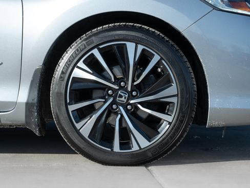 Used 2017 Honda Accord EX-L image 29