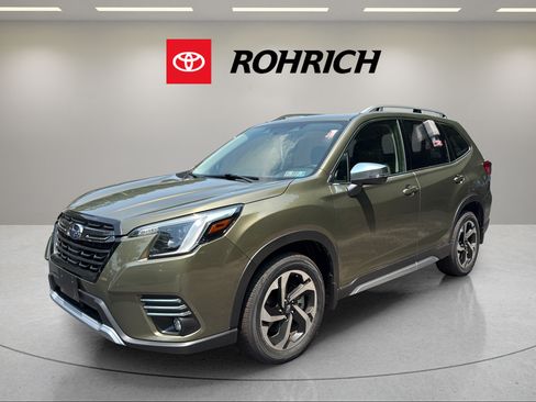 Used 2024 Subaru Forester Touring AWD/4WD image 1