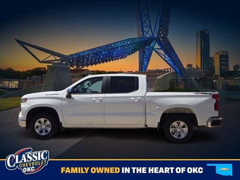 Used 2025 Chevrolet Silverado 1500 LT AWD/4WD image 4