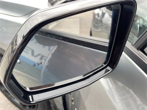 Certified 2024 Chevrolet Blazer LT w/ Convenience Package image 18