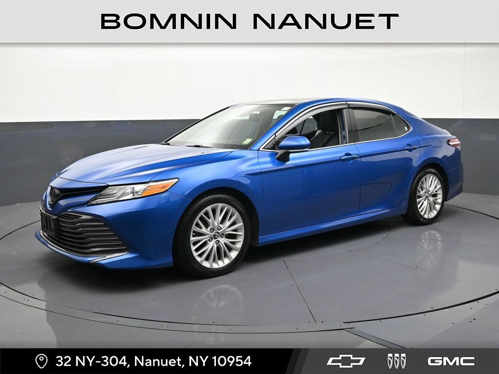 Used 2019 Toyota Camry XLE FWD image 1