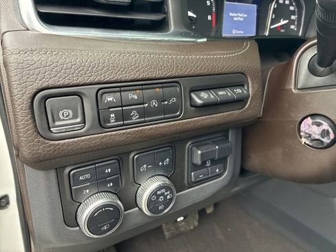 Used 2021 GMC Yukon Denali w/ Denali Ultimate Package image 13