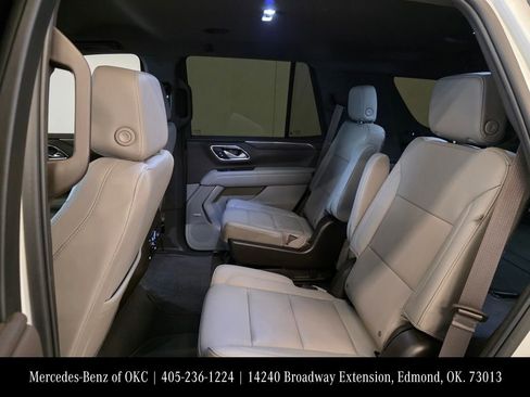 Used 2022 Chevrolet Tahoe Z71 w/ Luxury Package image 19