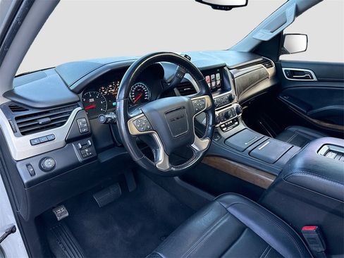 Used 2019 GMC Yukon Denali w/ Open Road Package image 10