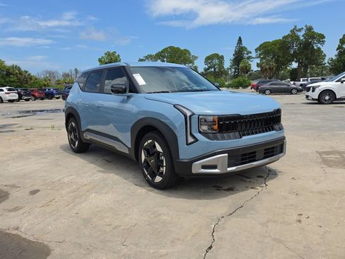 New 2027 Kia Seltos S FWD image 2