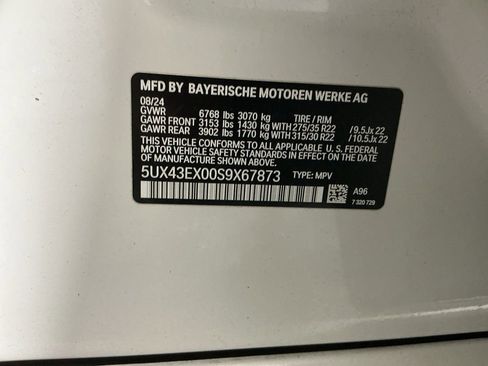 Certified 2025 BMW X6 M60i image 32