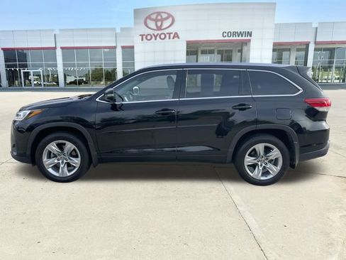Used 2019 Toyota Highlander Limited w/ Protection Package #3 AWD/4WD image 3