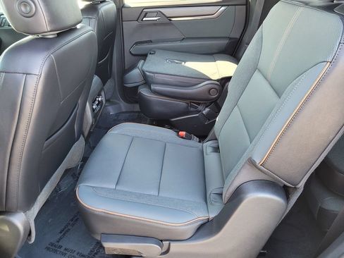 New 2026 GMC Acadia AT4 AWD/4WD image 8