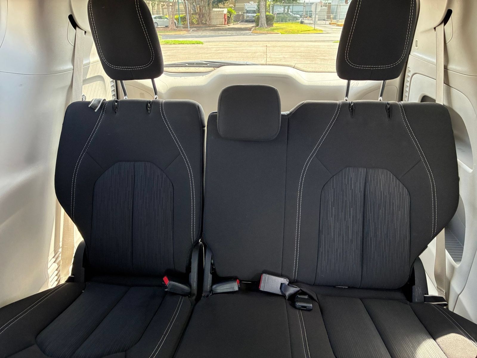 Used 2024 Chrysler Voyager LX FWD image 39