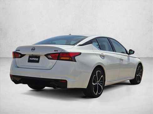 Used 2024 Nissan Altima 2.5 SR image 5