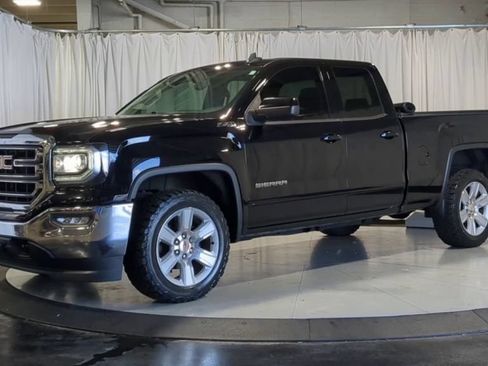 Used 2019 GMC Sierra 1500 SLE w/ SLE Value Package AWD/4WD image 5