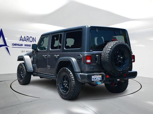 Used 2024 Jeep Wrangler Unlimited AWD/4WD image 2