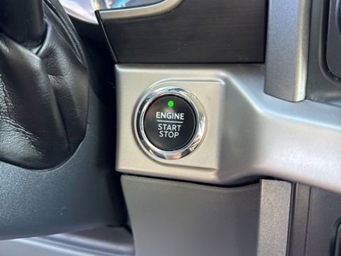 Certified 2022 Ford F150 XLT w/ Equipment Group 302A High image 22