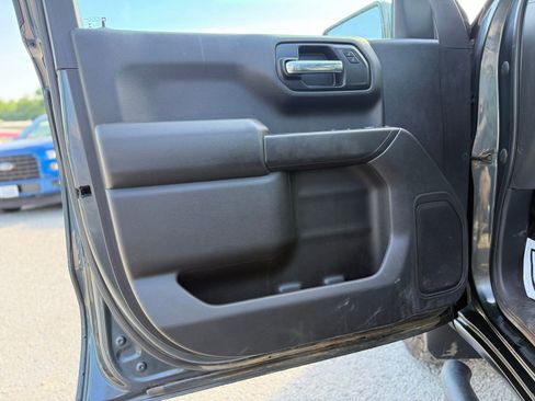 Used 2019 Chevrolet Silverado 1500 Custom Trail Boss w/ Custom Convenience Package AWD/4WD image 14