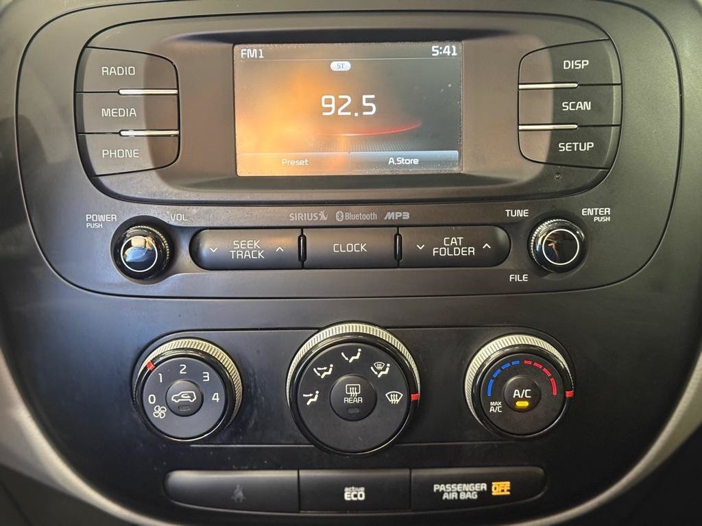 Used 2016 Kia Soul + FWD image 16