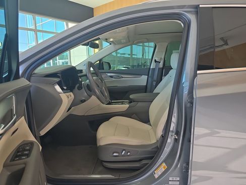 Used 2023 Cadillac XT5 Premium Luxury image 13