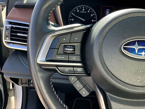 Used 2022 Subaru Outback Touring AWD/4WD image 11