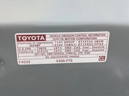 Used 2024 Toyota Tundra Limited image 24