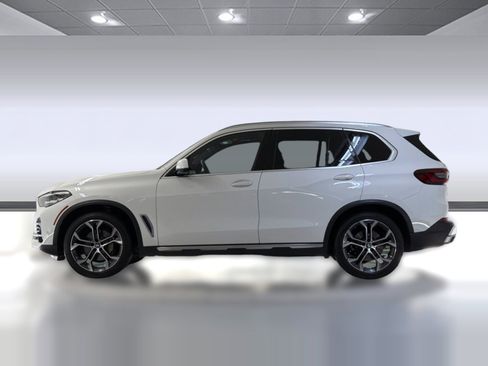 Certified 2022 BMW X5 sDrive40i w/ Parking Assistance Package RWD image 2