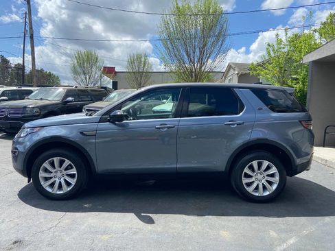 Used 2018 Land Rover Discovery Sport SE image 9