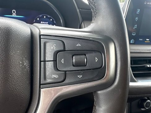 Used 2023 Chevrolet Tahoe Z71 w/ Luxury Package AWD/4WD image 9