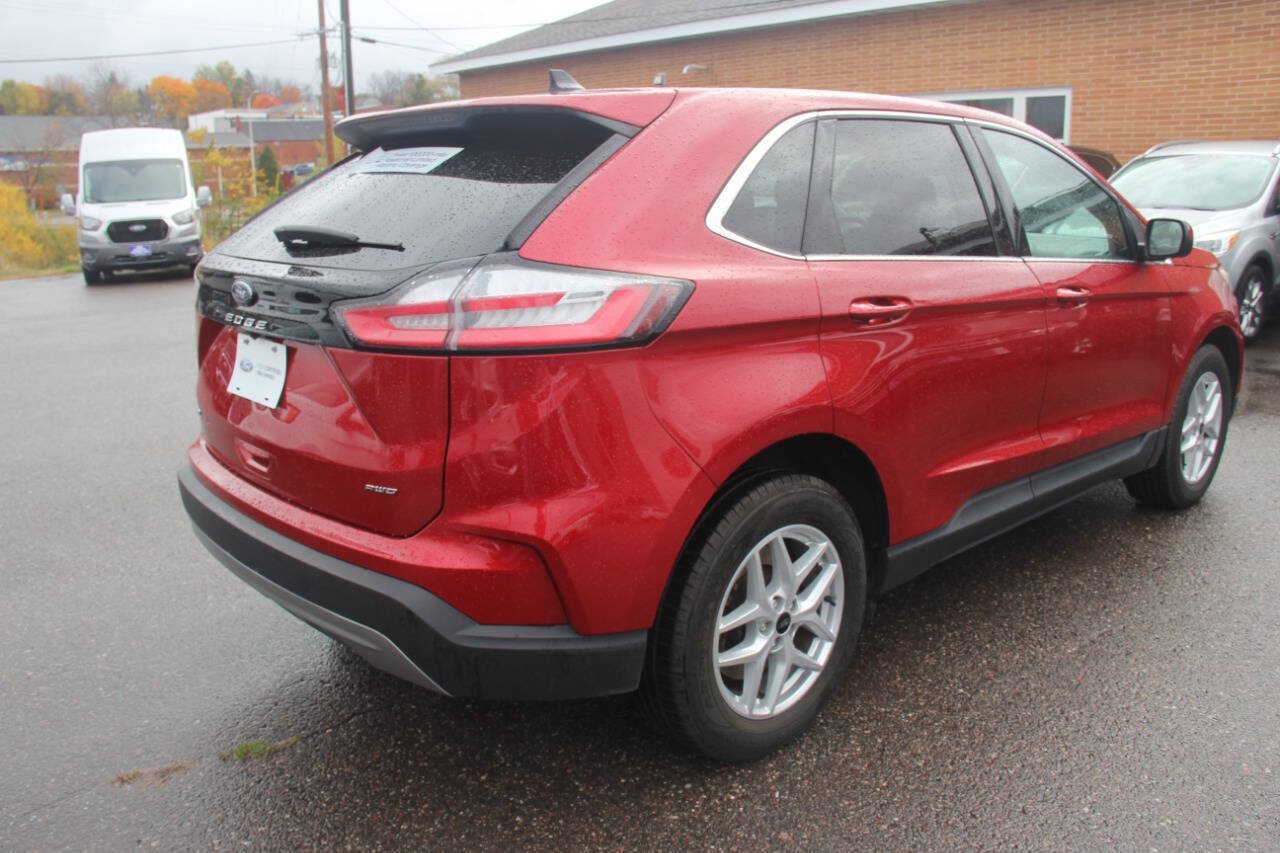 Used 2024 Ford Edge SEL AWD/4WD image 5