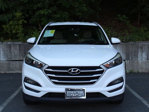 Used 2017 Hyundai Tucson SE w/ SE Popular Package 02 AWD/4WD image 3