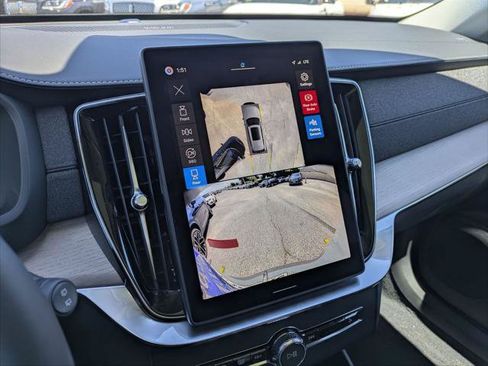 New 2026 Volvo XC90 B5 Plus w/ Protection Package AWD/4WD image 10