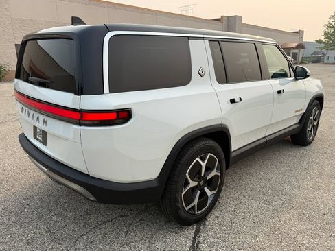 Used 2024 Rivian R1S Adventure Quad AWD/4WD image 5