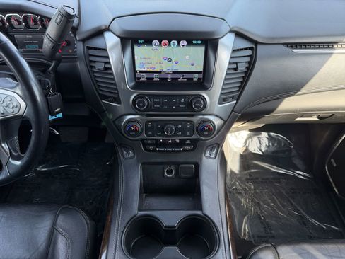 Used 2019 Chevrolet Suburban LT image 11