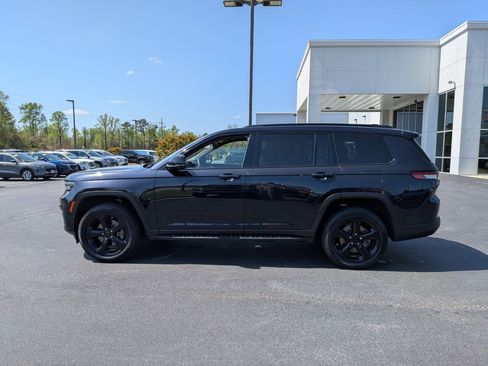 Certified 2024 Jeep Grand Cherokee L Limited w/ Luxury Tech Group II image 8