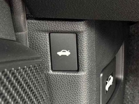 New 2025 Honda Accord SE image 18