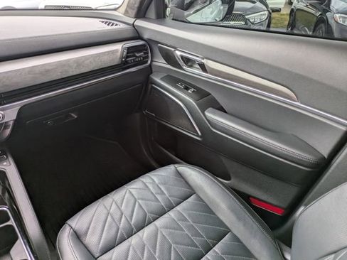Used 2025 Kia Telluride SX Prestige X-Line AWD/4WD image 19