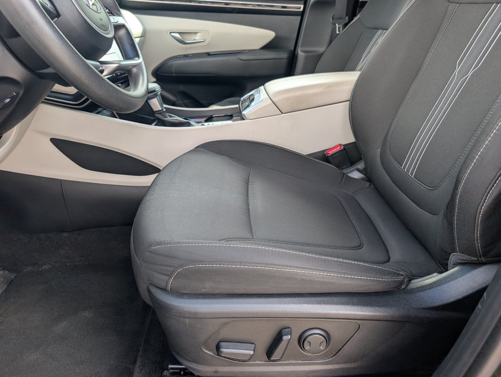 Used 2024 Hyundai Tucson SEL FWD image 5