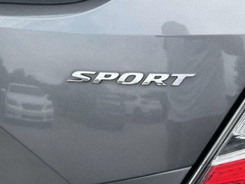Used 2019 Honda Civic Sport image 11